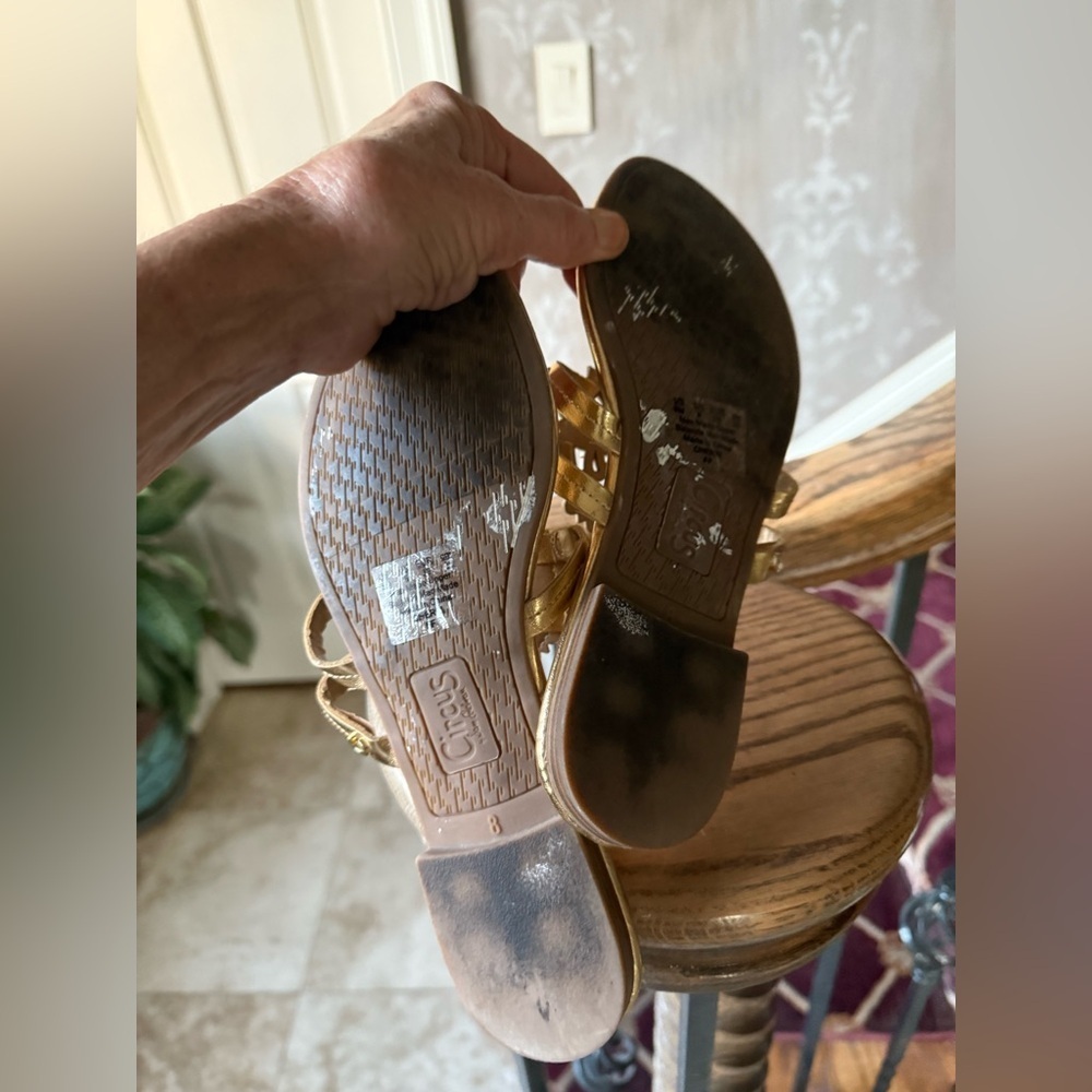 CIRCUS by Sam Edelman, ladies gold flip-flop sandal size 8, very good condition - Picture 4 of 9